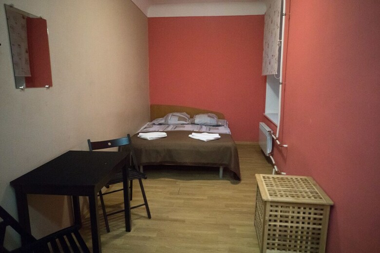 Hostal Central House Hotel