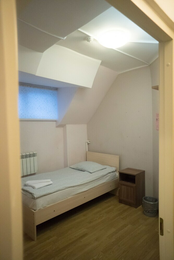 Hostal Central House Hotel