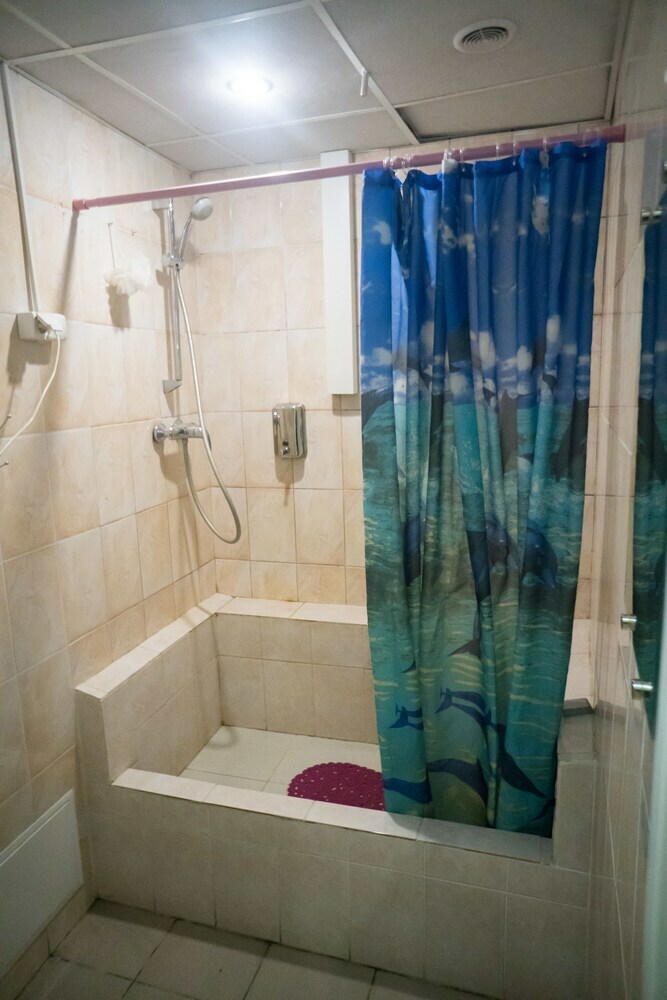 Hostal Central House Hotel