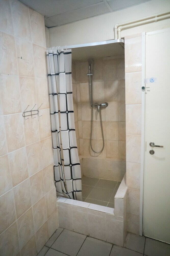 Hostal Central House Hotel