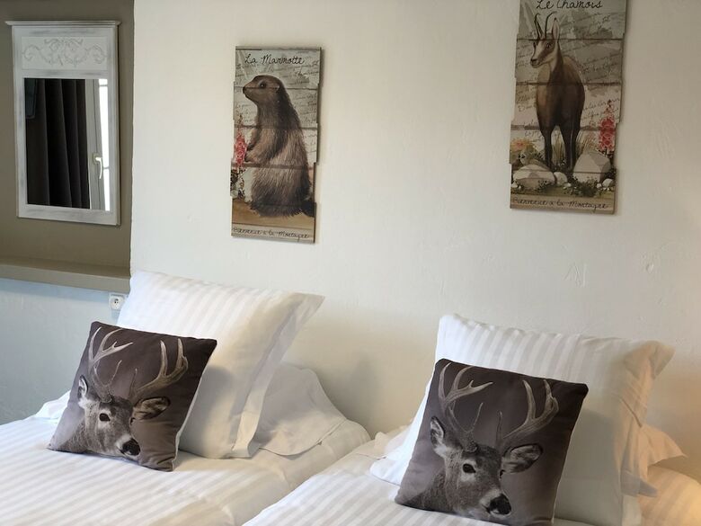 Hotel H�tel G�n�pi