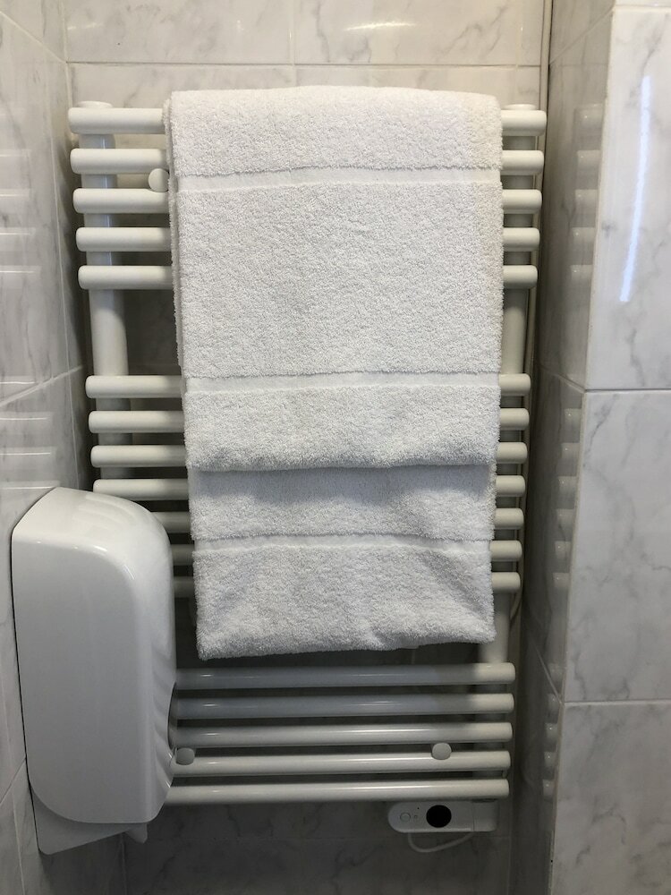 Hotel H�tel G�n�pi