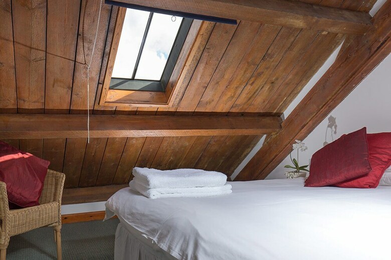 Bridgeview Cottage