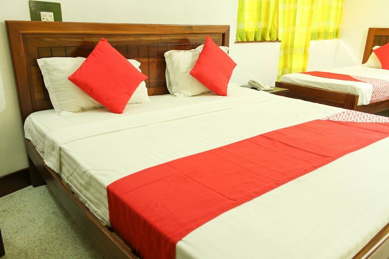 Oyo 106 Hotel 12