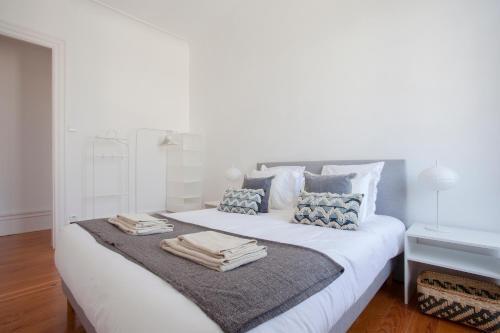 Liiiving - Tel�grafo Classic Light Apart