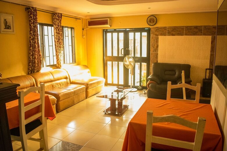 Hotel Qosmic Residence