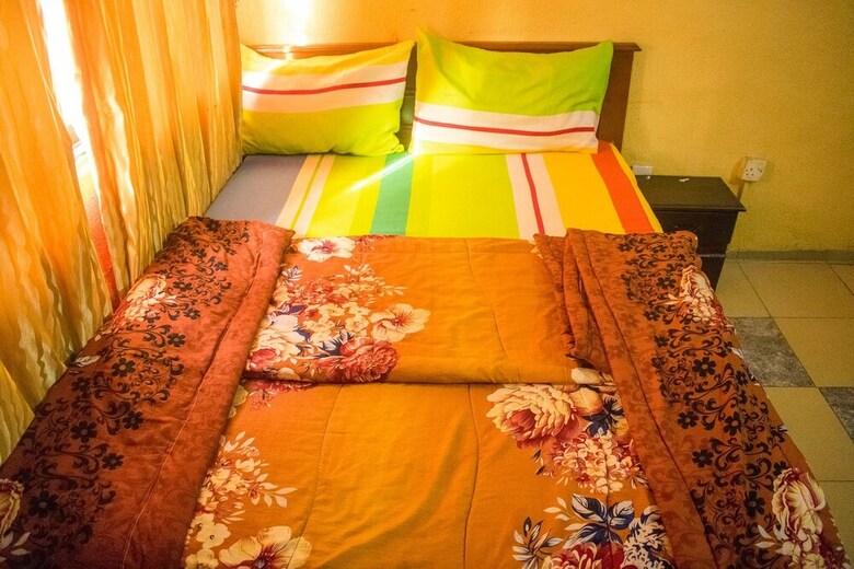 Hotel Qosmic Residence