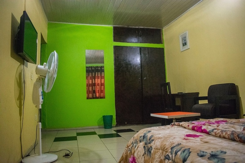 Hotel Qosmic Residence