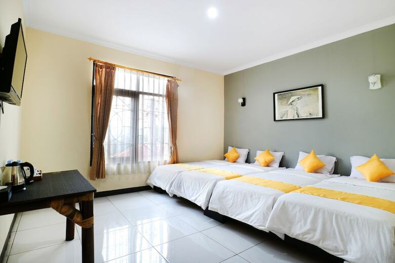 Saung Balibu Hotel