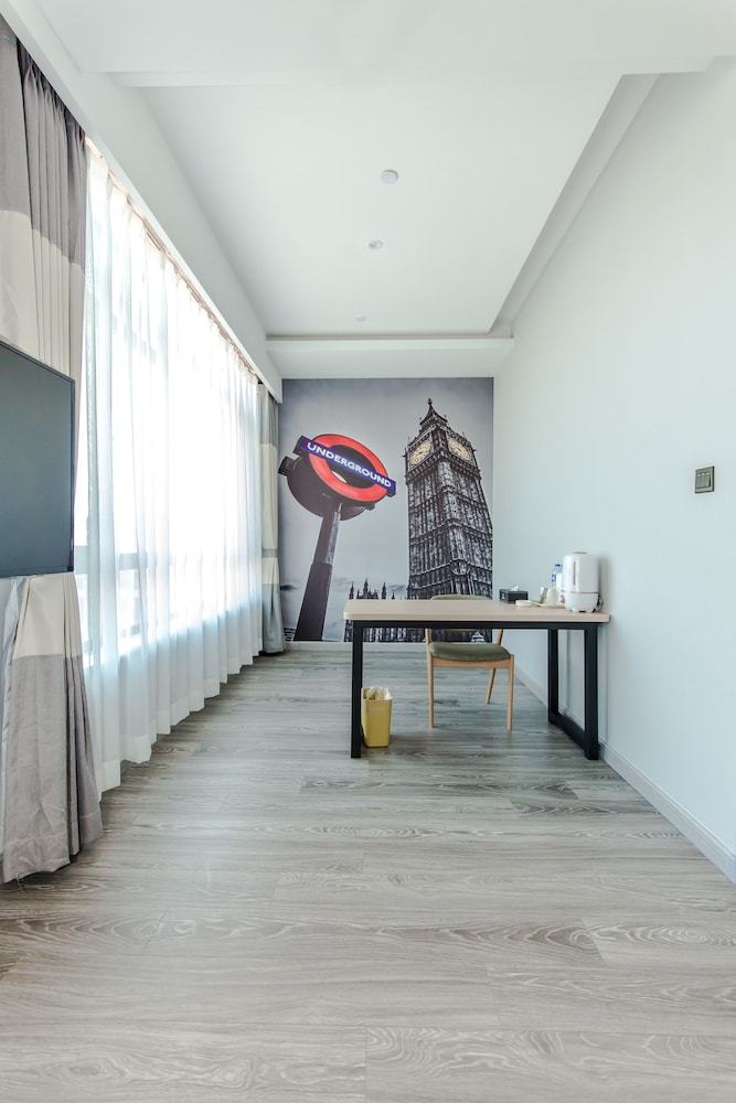 Ibis Harbin Songbei Wanda City Hotel
