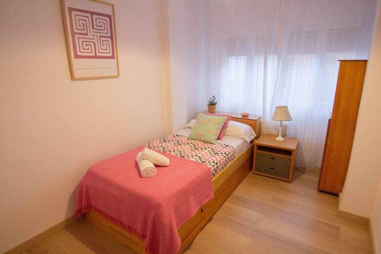 Apartamentos Habitahost Ram�n Y Cajal