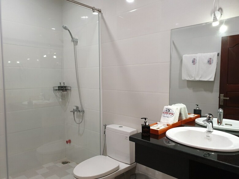 Phuc Ngoc Hotel