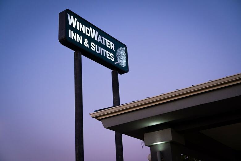 Motel Windwater Inn And Suites
