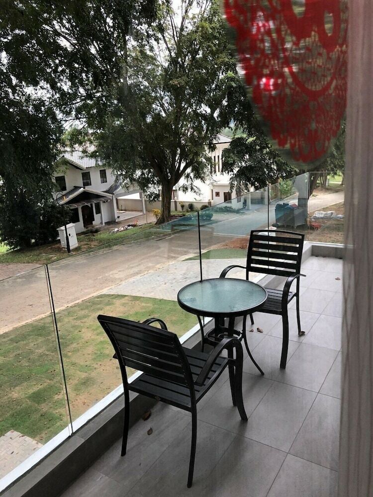 The Dahlias Luxury Residence