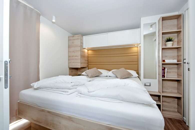 Mediteran Kamp Mobile Homes In Naturist Camping Solaris
