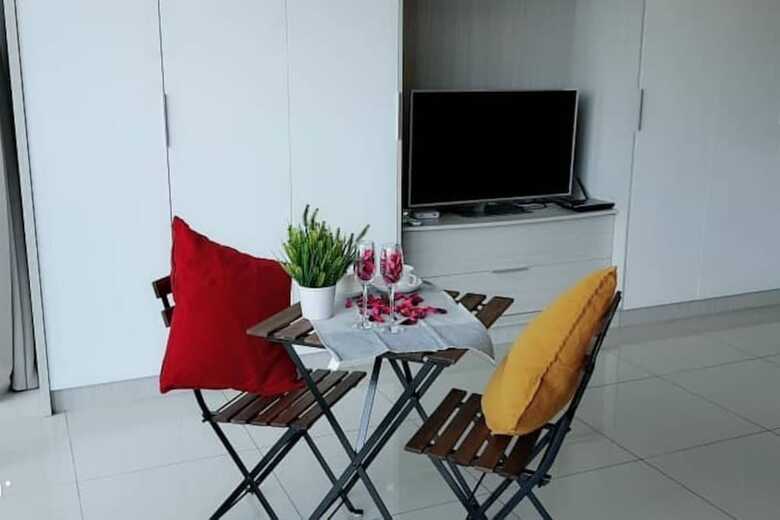 Hotel Trefoil Setia Alam A28
