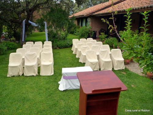 Hostal Casa Rural El Roblon