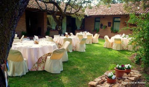 Hostal Casa Rural El Roblon