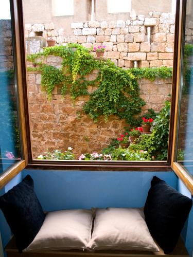 Hostal Castillo De Grisel