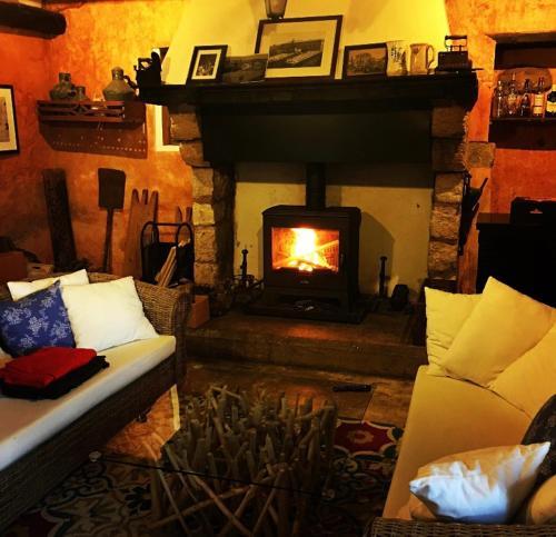 Hostal Castillo De Grisel