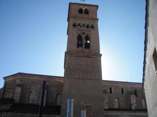 Apartamentos Rurales La Fonda