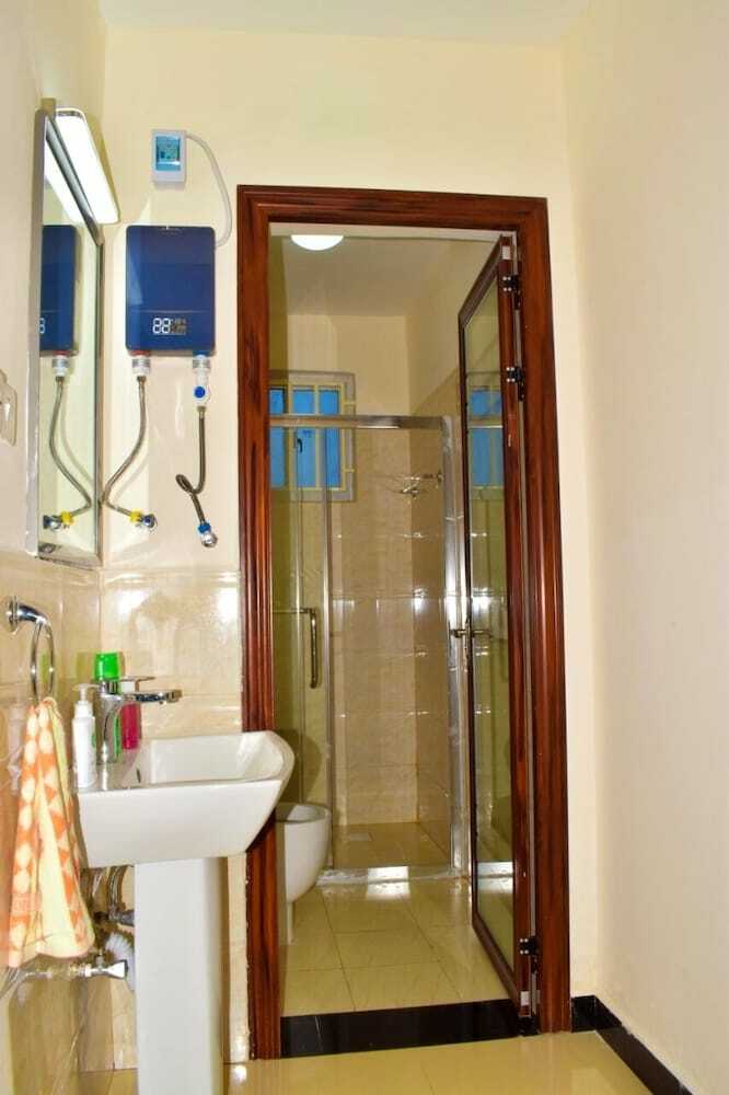Apartamentos Mayberry Airport Homestay