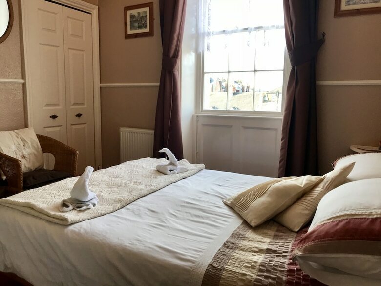 Hotel The Molyneux Guesthouse