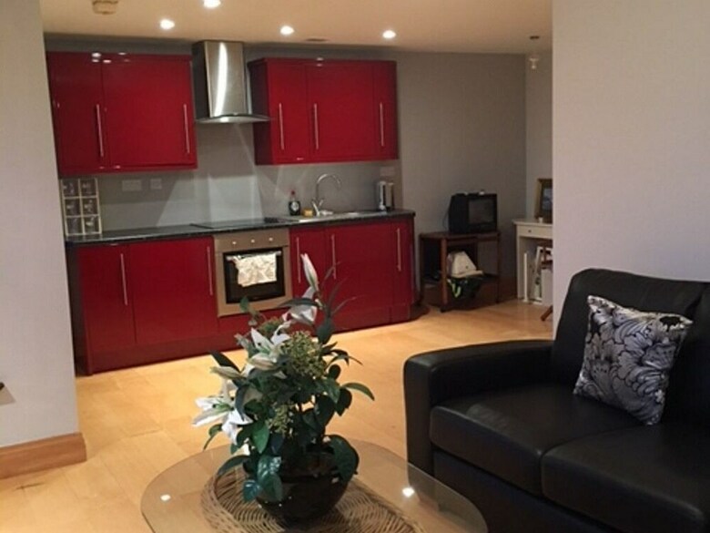 Springmeadow Apartment By Cardiff Holiday Homes