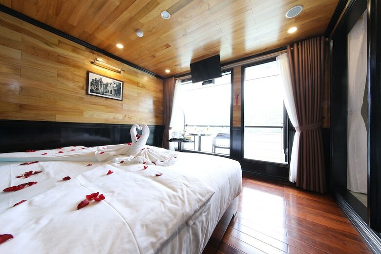 Halong Serenity Cruise