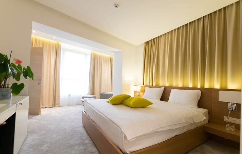 Hotel Harmonia By Dukley
