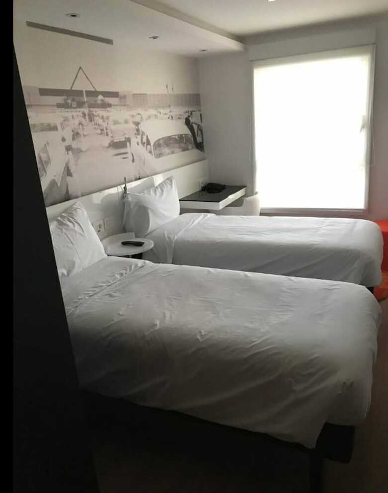 Ibis Styles Montevideo Biarritz Hotel