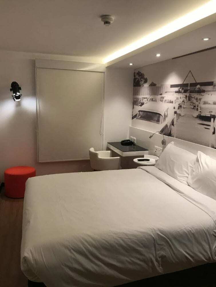 Ibis Styles Montevideo Biarritz Hotel