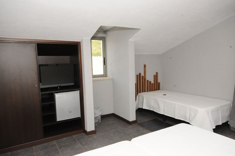 Hostal Lost & Found - Guesthouse & Suites