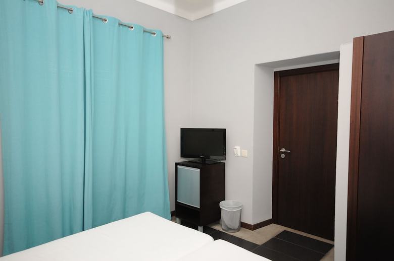 Hostal Lost & Found - Guesthouse & Suites