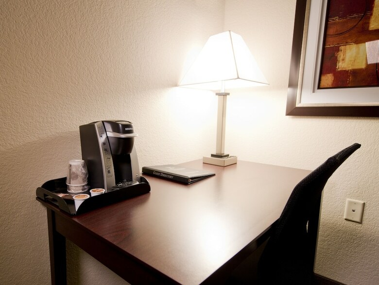 Hotel Cobblestone Inn & Suites ? Manchester
