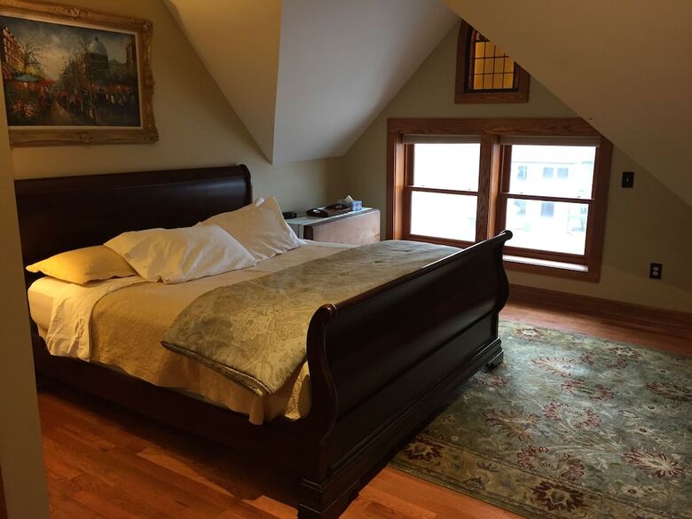 Hotel Burford House Inn