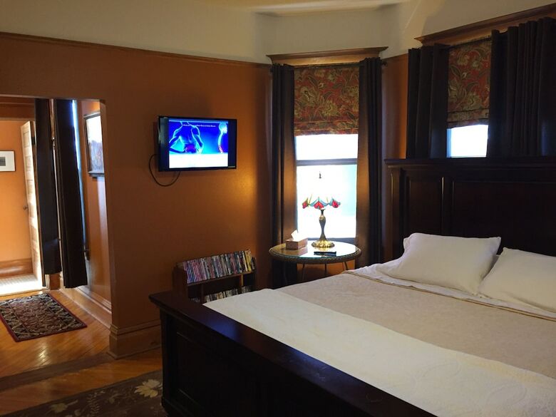 Hotel Burford House Inn