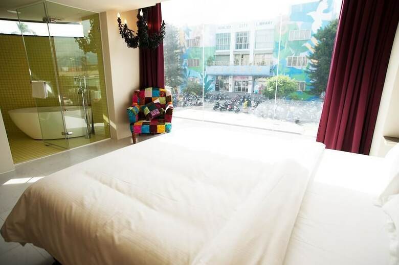 Hotel The Fantasy Apartment