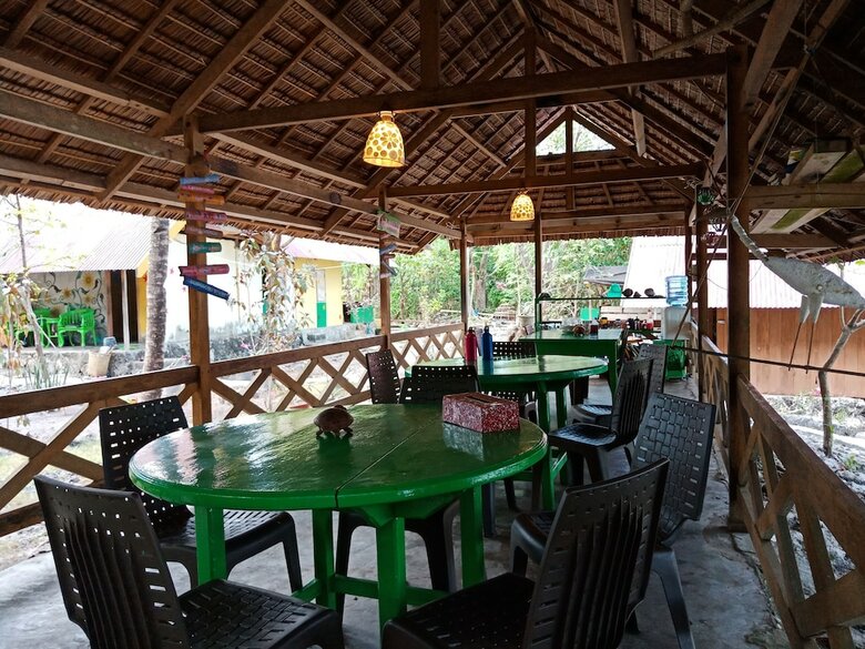 Bed & Breakfast Hoga Island Dive Resort Wakatobi