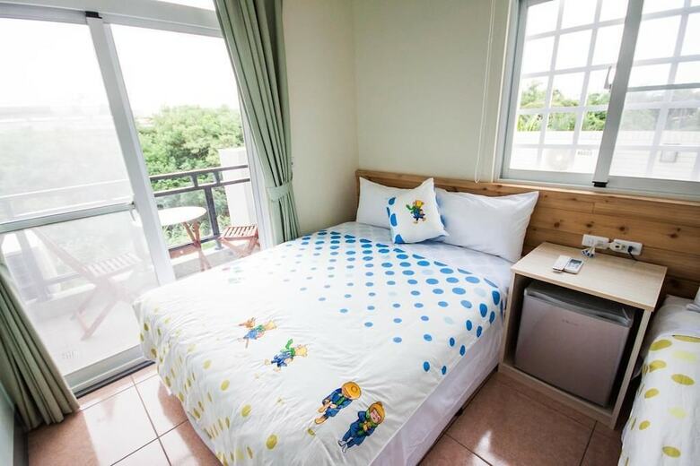 Hotel Sally's Home