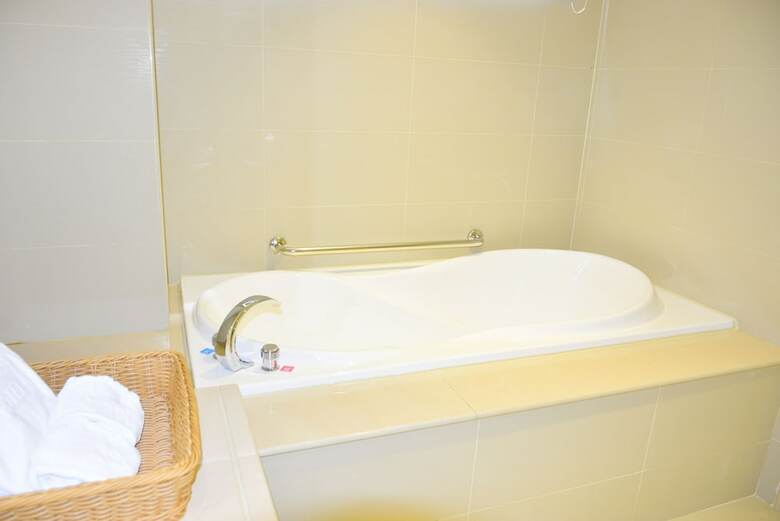 Oriental Pearl International Hotel