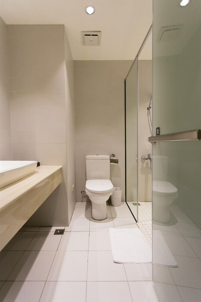 Oriental Pearl International Hotel