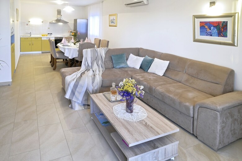 Private Vacation Home Josipa
