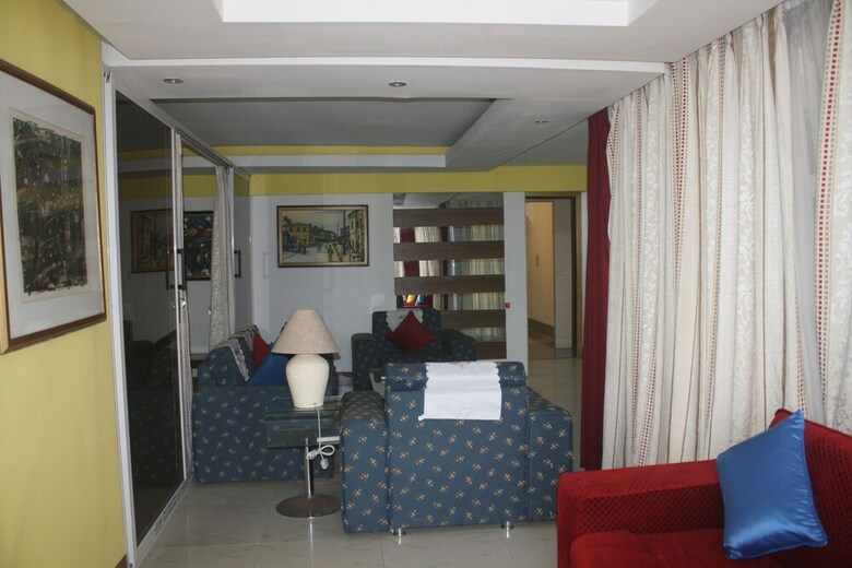 Hotel Adwoa Wangara Apartments