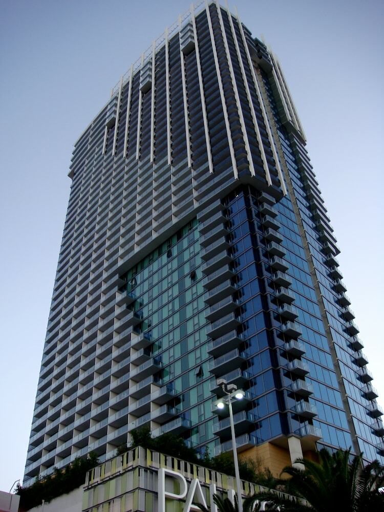 Aparthotel Stripviewsuites At Palms Place Penthouses