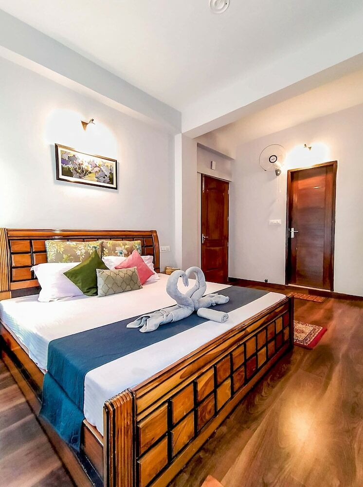 Hotel Tilsharit Green