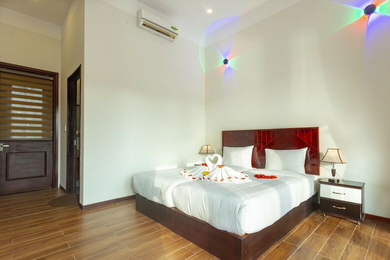 Hotel Ha My Beachside Villa Hoian