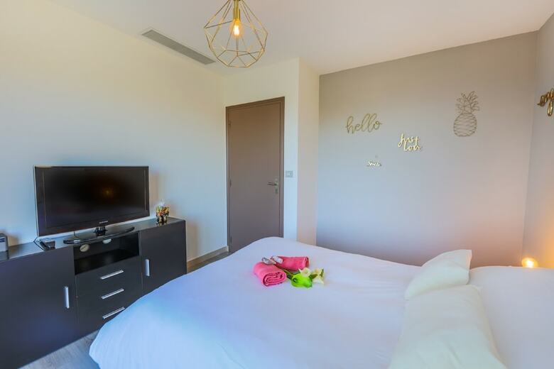 Villa La Corniche D'argent Vi4136 By Riviera Holiday Homes