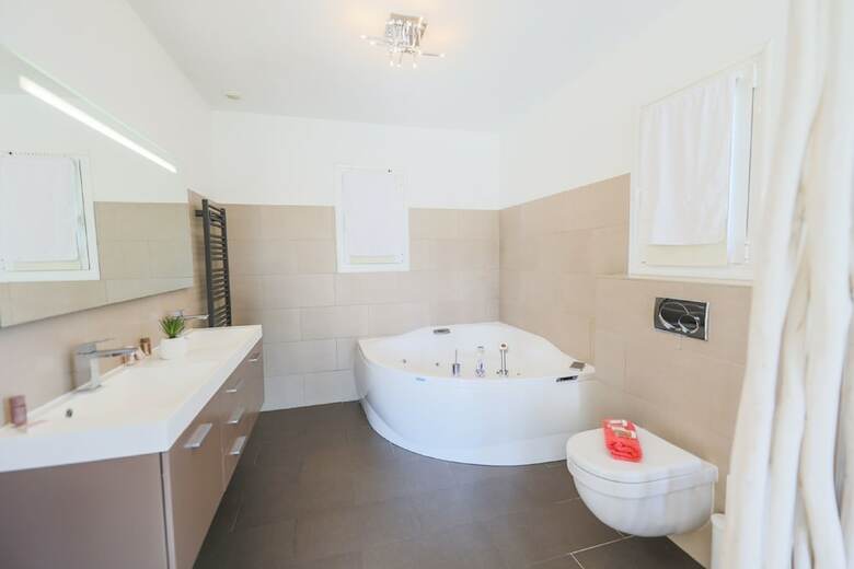Villa La Corniche D'argent Vi4136 By Riviera Holiday Homes