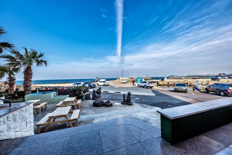 Sea Palace Pension